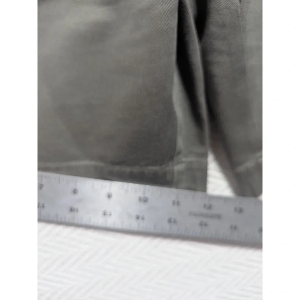 Brooks Brothers Men 35 Advantage Chino Shorts Gray / Olive Pleated Lightweight